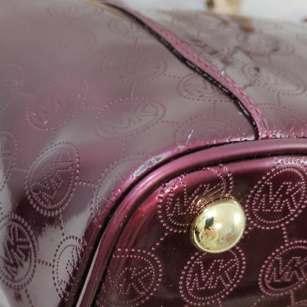 Michael Kors Jet Set East West Signature Bordeaux Patent Leather Metallic Tote